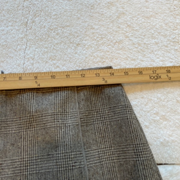 Ann Taylor Women's Skirt Size 8 Virgin Wool Blend Flare Lined Plaid Gray Career - Picture 9 of 11